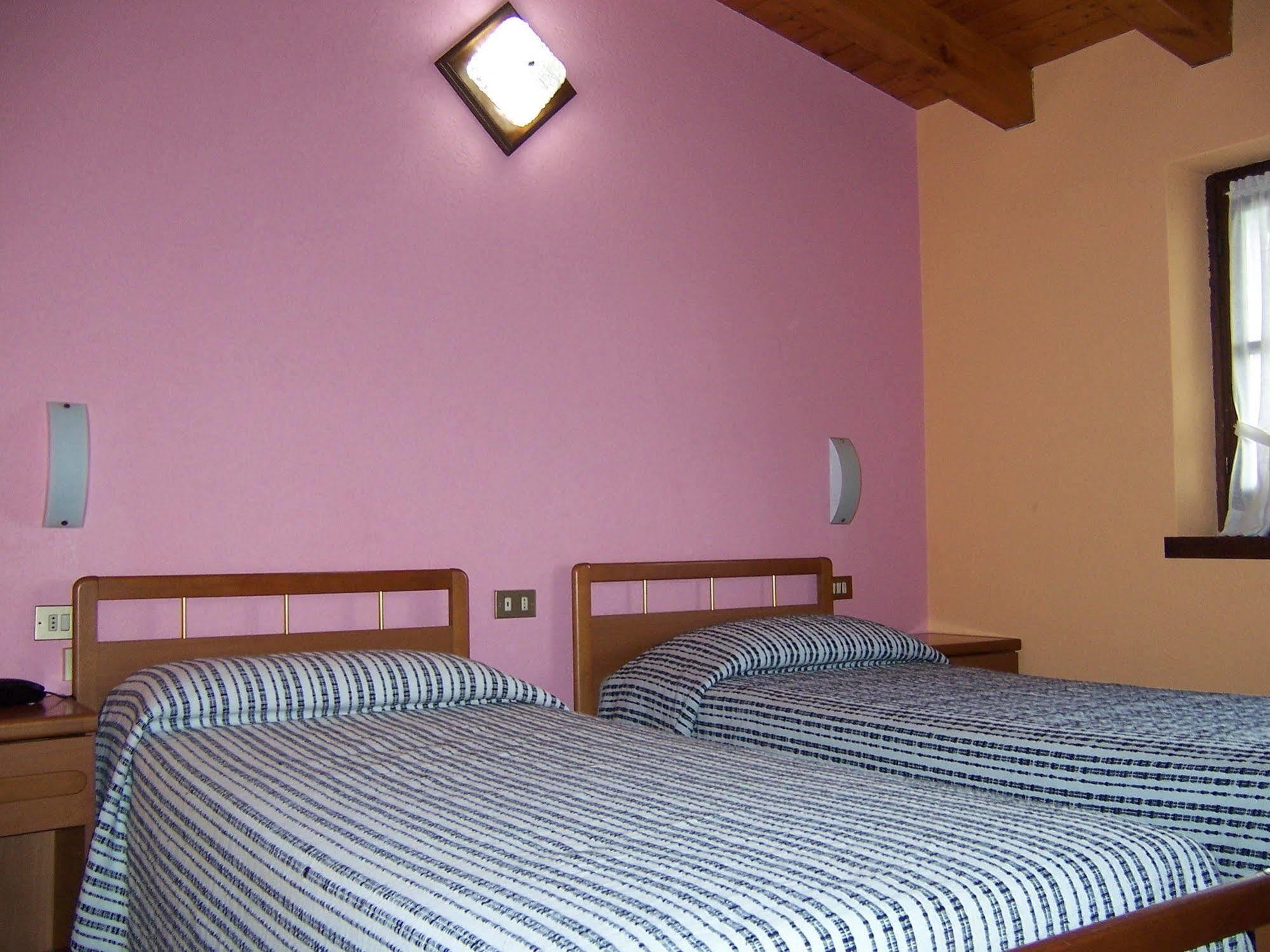 Hotel Pineta Castione della Presolana Exterior foto